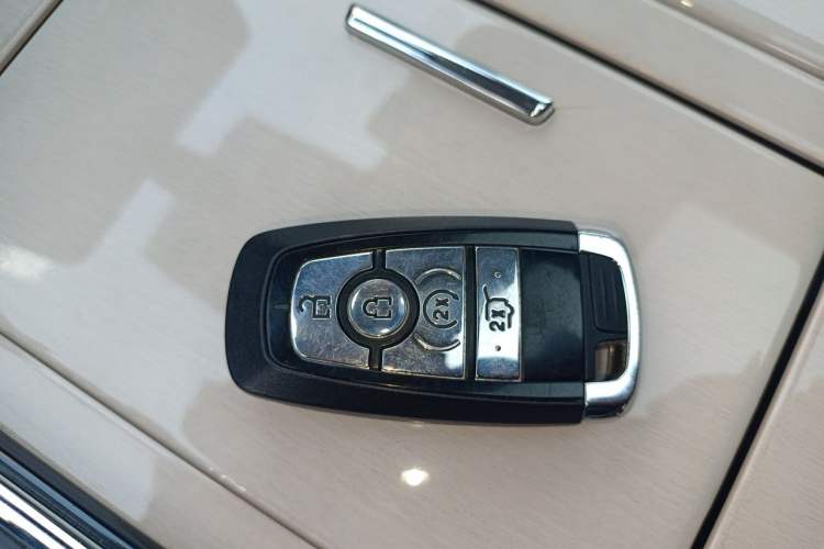 Used Lincoln Navigator 2020 3.5T Presidential Series Vehicle Key