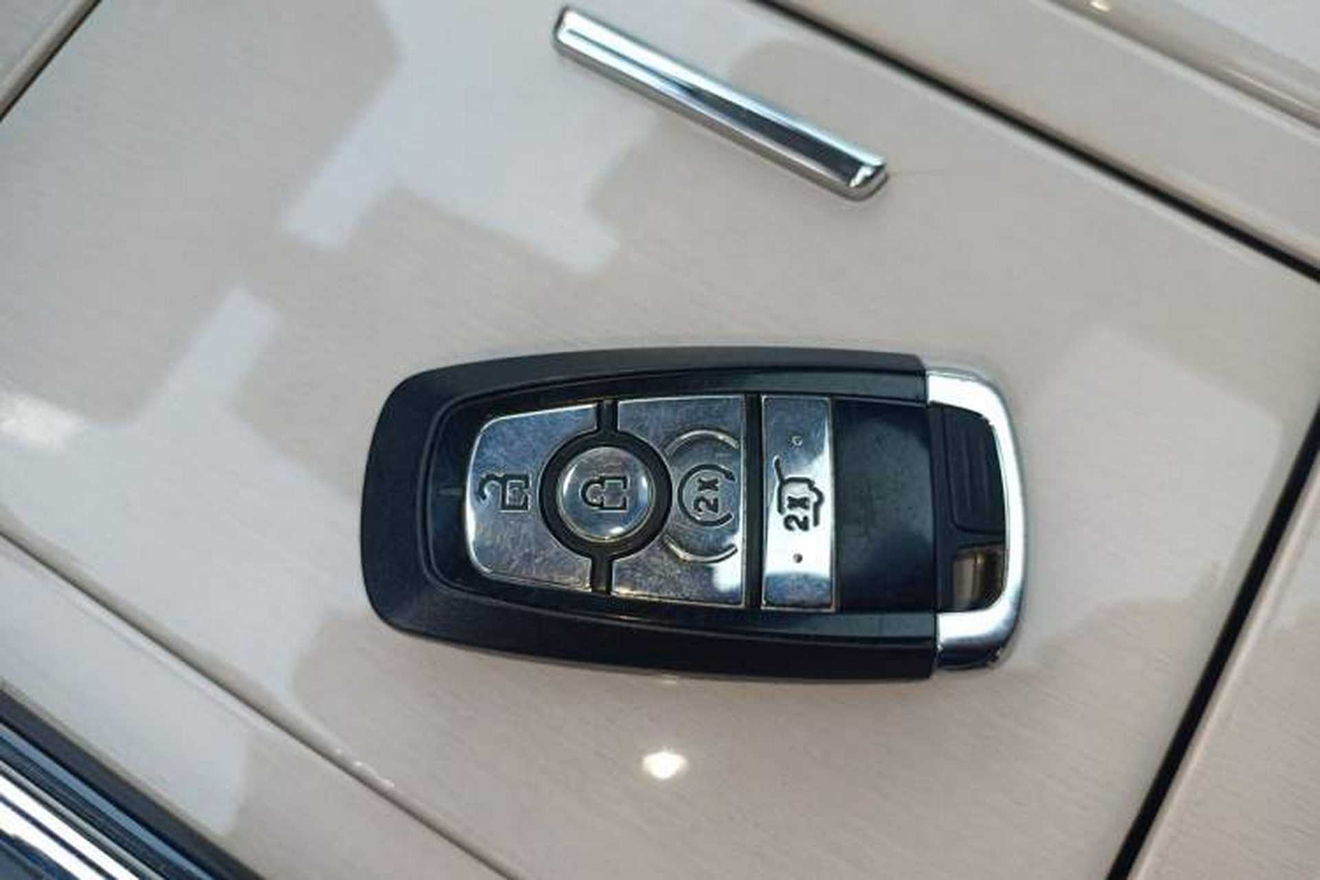 Used Lincoln Navigator 2020 3.5T Presidential Series Vehicle Key