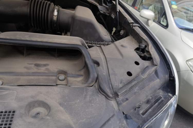 Used Lincoln Navigator 2020 3.5T Prestige Edition Engine Bay Left