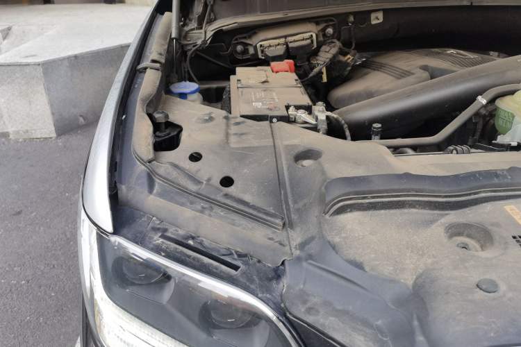 Used Lincoln Navigator 2020 3.5T Prestige Edition Engine Bay Right