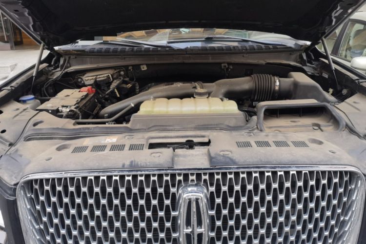 Used Lincoln Navigator 2020 3.5T Prestige Edition Engine Bay