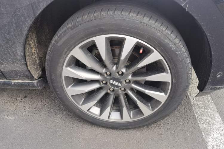 Used Lincoln Navigator 2020 3.5T Prestige Edition Right Front Wheel Hub