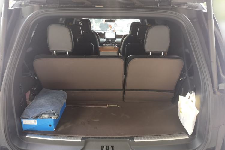 Used Lincoln Navigator 2020 3.5T Prestige Edition Trunk