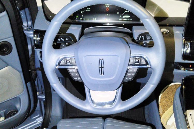Used Lincoln Navigator 2020 3.5T Presidential Series Steering Wheel