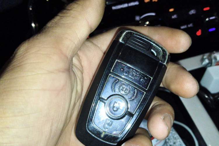 Used Lincoln Navigator 2020 3.5T Presidential Series Vehicle Key