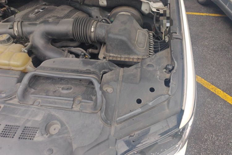 Used Lincoln Navigator 2020 3.5T Prestige Edition Engine Bay Left