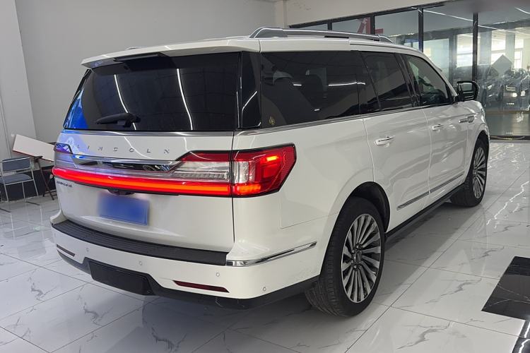 Used Lincoln Navigator 2020 3.5T Prestige Edition Exterior 3