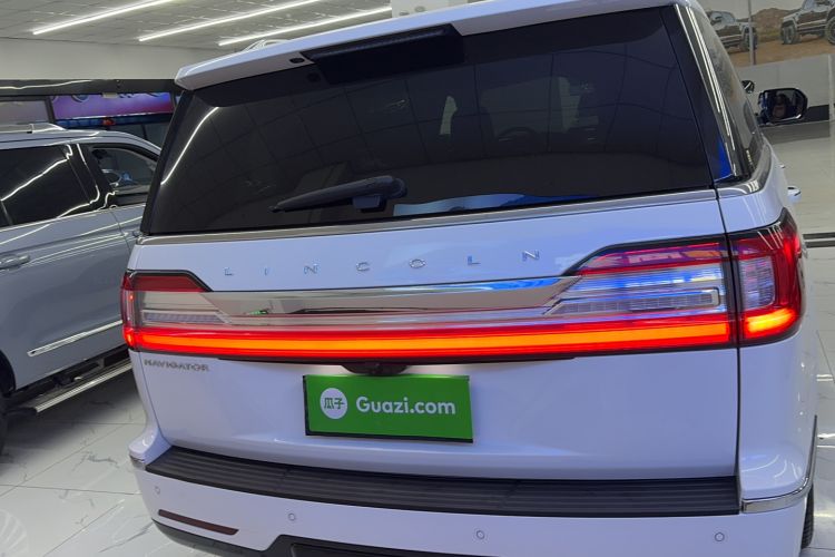 Used Lincoln Navigator 2020 3.5T Prestige Edition Exterior 4