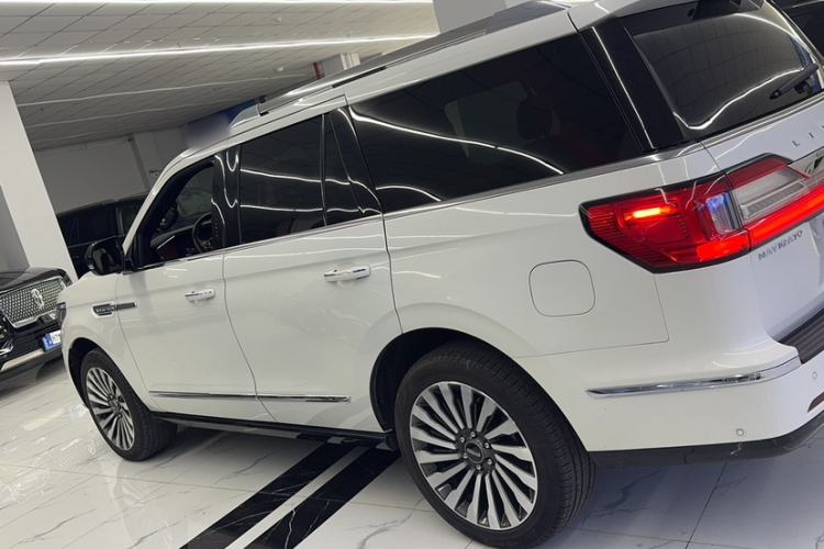 Used Lincoln Navigator 2020 3.5T Prestige Edition Exterior 4