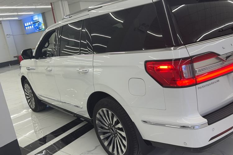 Used Lincoln Navigator 2020 3.5T Prestige Edition Exterior 5