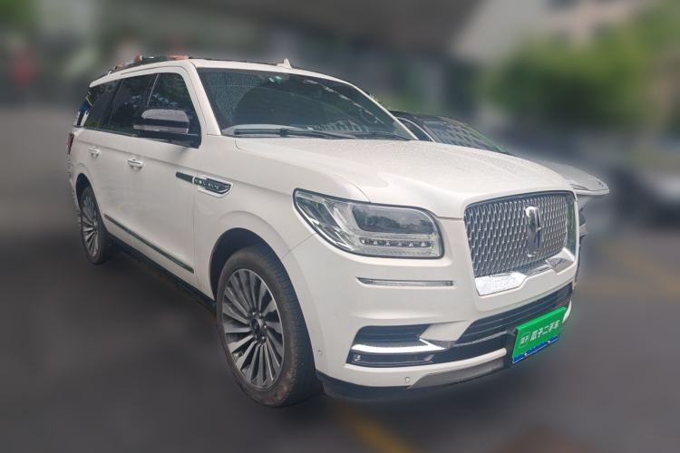 Used Lincoln Navigator 2020 3.5T Prestige Edition Front Right 45 Deg