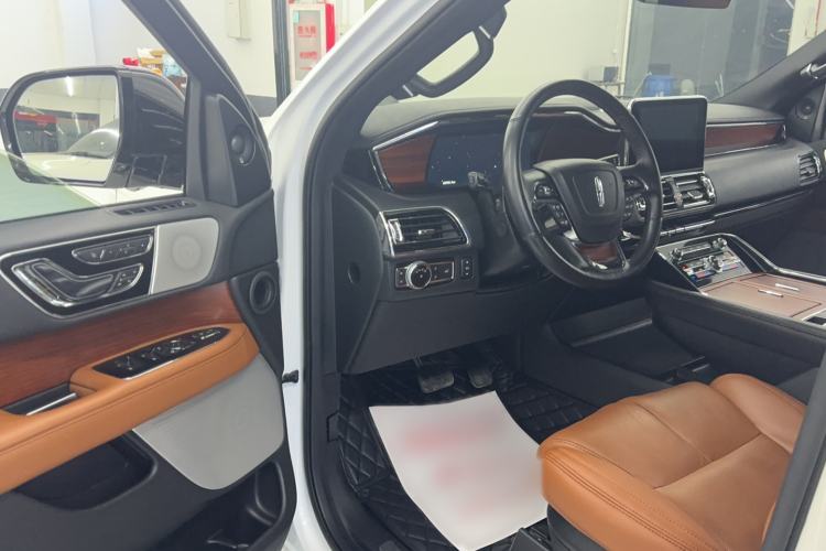 Used Lincoln Navigator 2020 3.5T Prestige Edition Interior 2