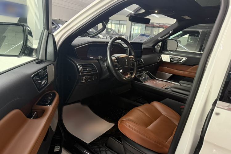 Used Lincoln Navigator 2020 3.5T Prestige Edition Interior 2