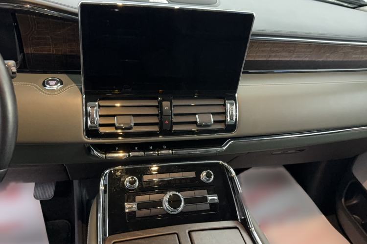 Used Lincoln Navigator 2022 3.5T Long-Wheelbase Presidential Edition Audio And AC Panel