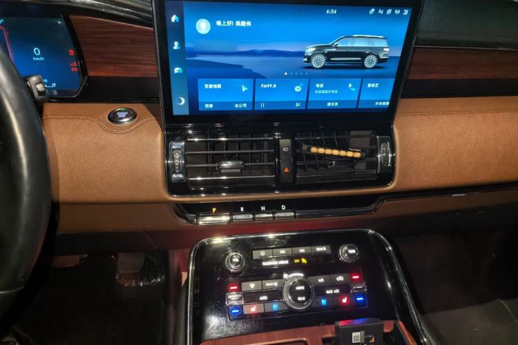Used Lincoln Navigator 2022 3.5T Prestige Edition Audio And AC Panel