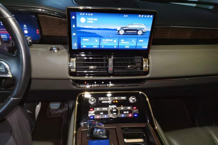 Used Lincoln Navigator 2022 3.5T Presidential Edition Audio And AC Panel