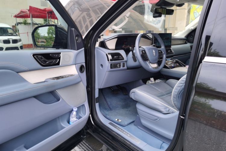 Used Lincoln Navigator 2022 3.5T Long-Wheelbase Presidential Edition Driver Seat