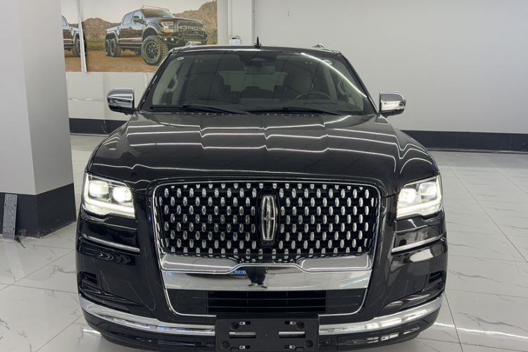 Used Lincoln Navigator 2022 3.5T Presidential Edition Exterior 2