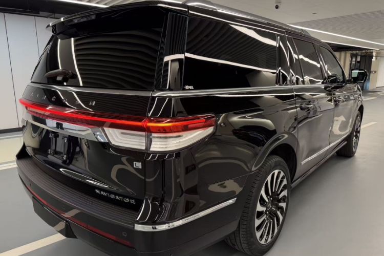 Used Lincoln Navigator 2022 3.5T Long-Wheelbase Presidential Edition Exterior 3