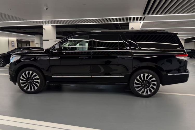 Used Lincoln Navigator 2022 3.5T Long-Wheelbase Presidential Edition Exterior 6