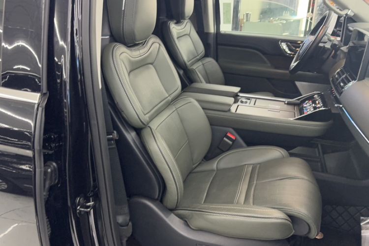 Used Lincoln Navigator 2022 3.5T Presidential Edition Interior 1