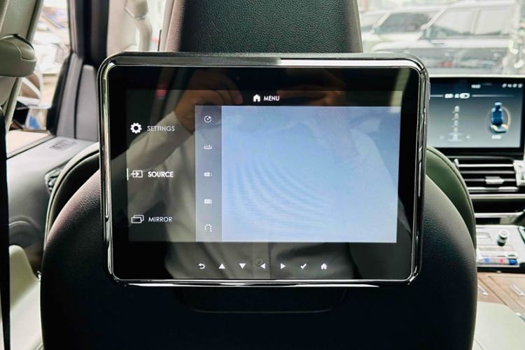 Used Lincoln Navigator 2022 3.5T Presidential Edition Interior 8