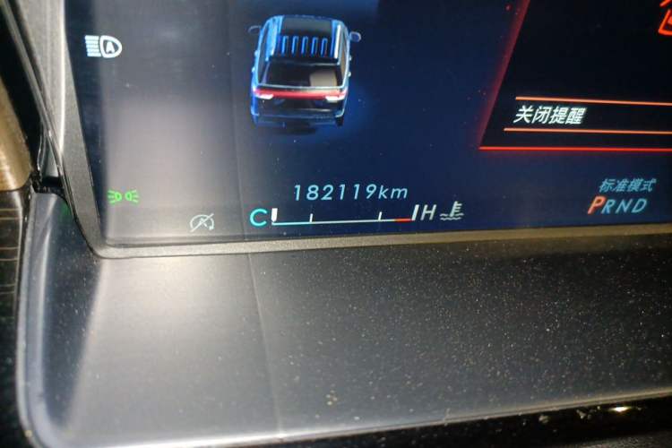 Used Lincoln Navigator 2022 3.5T Long-Wheelbase Presidential Edition Odometer Close Up