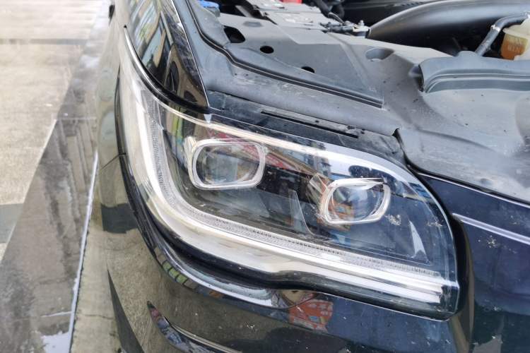 Used Lincoln Navigator 2022 3.5T Long-Wheelbase Presidential Edition Right Front Headlight