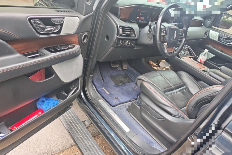 Used Lincoln Navigator 2022 3.5T Centennial Limited Edition Driver Seat
