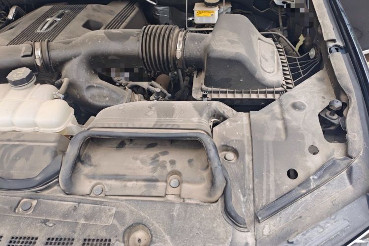 Used Lincoln Navigator 2022 3.5T Centennial Limited Edition Engine Bay Left