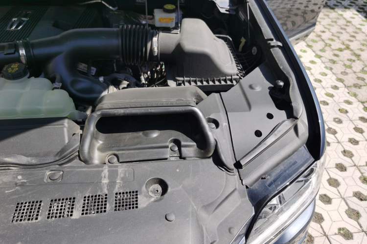 Used Lincoln Navigator 2022 3.5T Prestige Edition Engine Bay Left