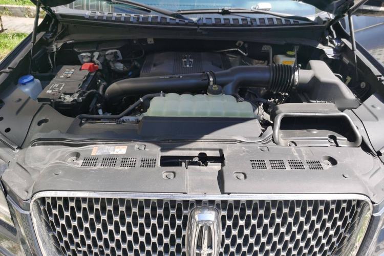 Used Lincoln Navigator 2022 3.5T Prestige Edition Engine Bay