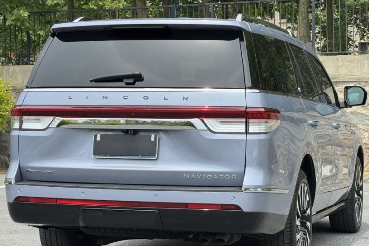 Used Lincoln Navigator 2022 3.5T Presidential Edition Exterior 3
