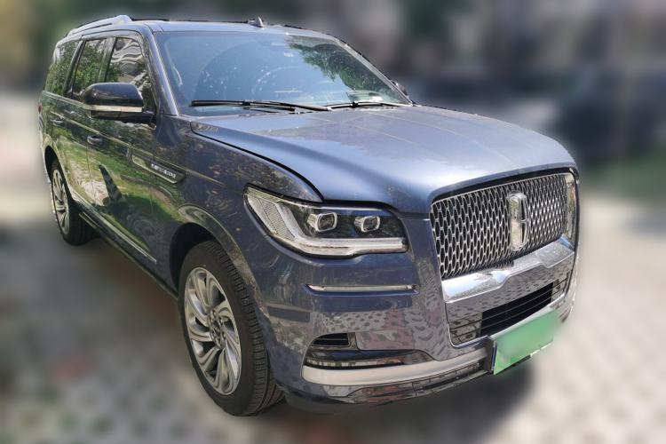 Used Lincoln Navigator 2022 3.5T Prestige Edition Front Right 45 Deg