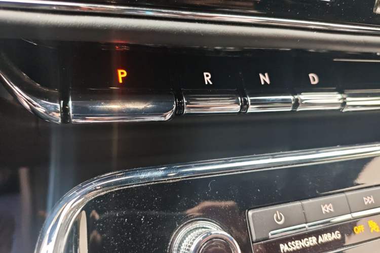 Used Lincoln Navigator 2022 3.5T Centennial Limited Edition Gear Lever