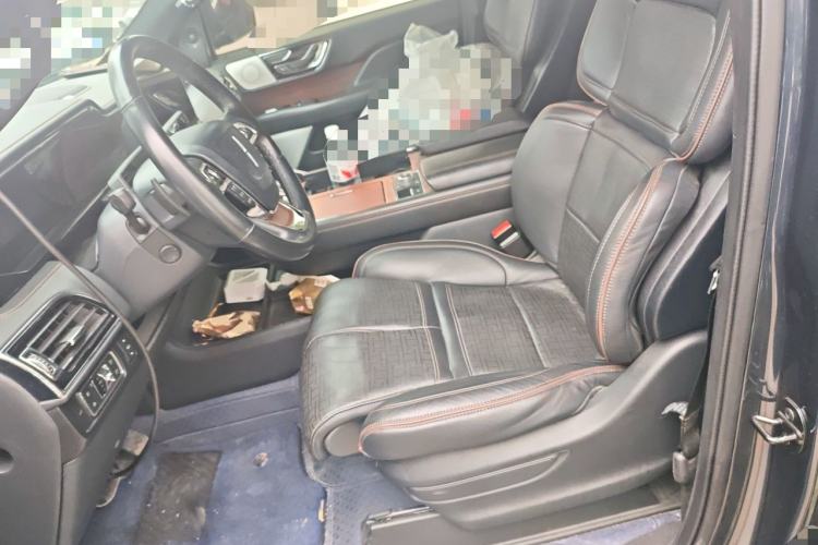 Used Lincoln Navigator 2022 3.5T Centennial Limited Edition Left Front Seat