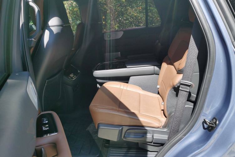 Used Lincoln Navigator 2022 3.5T Prestige Edition Left Rear Seat