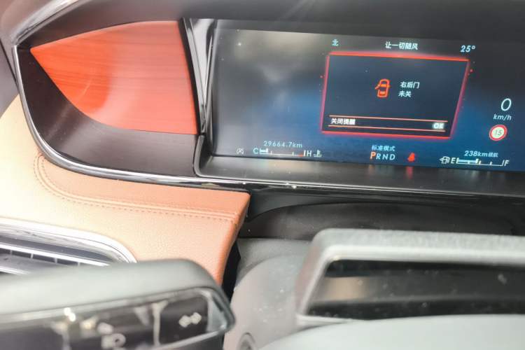 Used Lincoln Navigator 2022 3.5T Prestige Edition Odometer Close Up