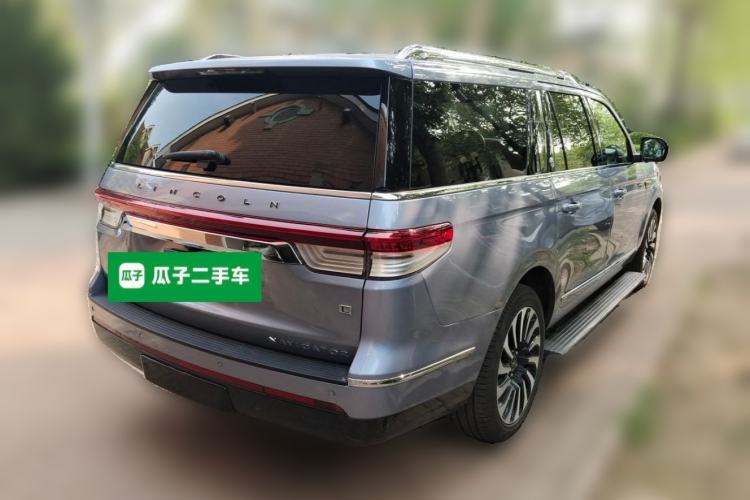 Used Lincoln Navigator 2022 3.5T Long-Wheelbase Presidential Edition Rear Right 45 Deg