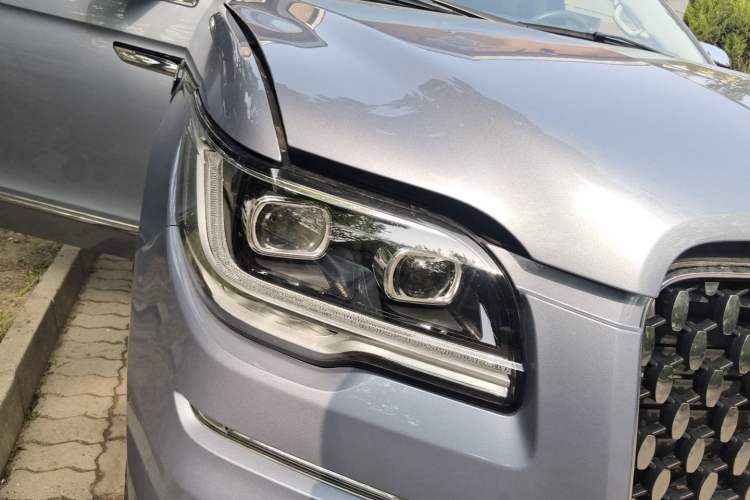 Used Lincoln Navigator 2022 3.5T Long-Wheelbase Presidential Edition Right Front Headlight