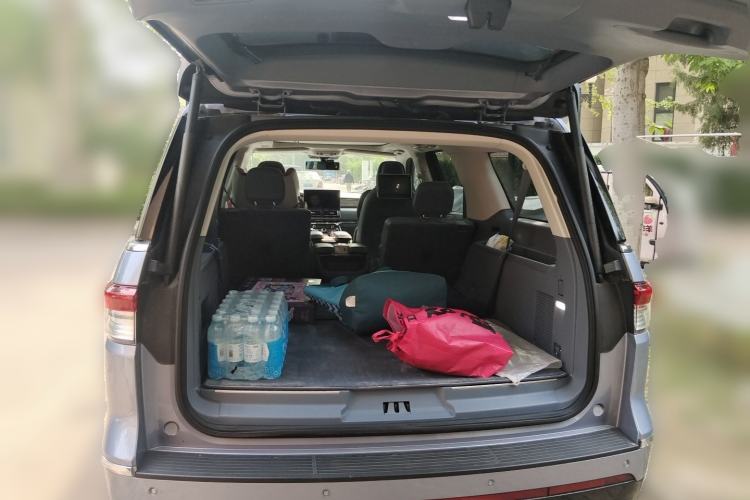 Used Lincoln Navigator 2022 3.5T Long-Wheelbase Presidential Edition Trunk