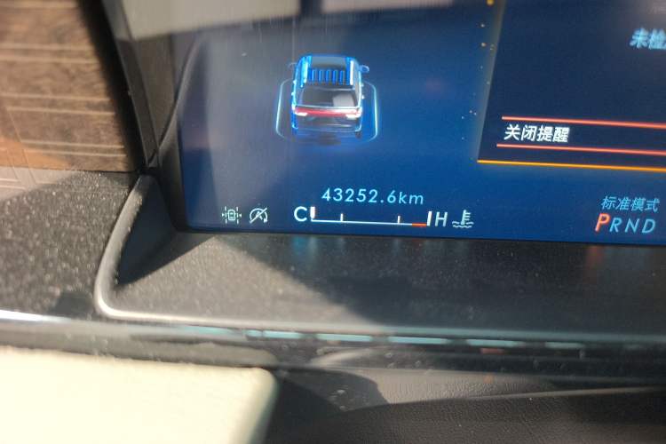 Used Lincoln Navigator 2022 3.5T Long-Wheelbase Presidential Edition Odometer Close Up