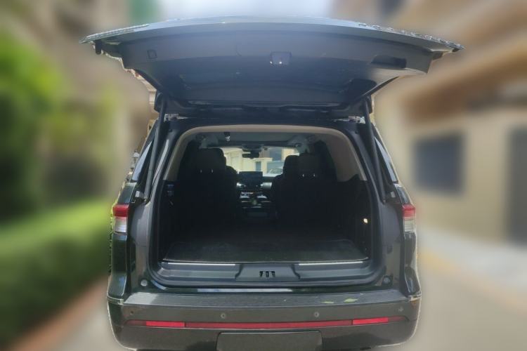 Used Lincoln Navigator 2022 3.5T Presidential Edition Trunk