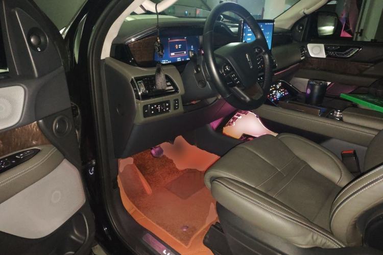 Used Lincoln Navigator 2024 3.5T Long-Wheelbase Presidential Edition Driver Seat