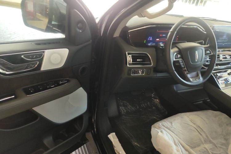 Used Lincoln Navigator 2024 3.5T Presidential Edition Driver Seat