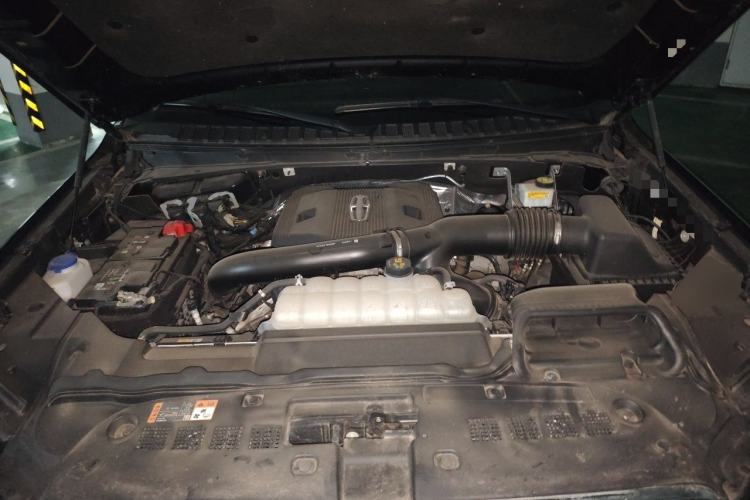 Used Lincoln Navigator 2024 3.5T Long-Wheelbase Presidential Edition Engine Bay