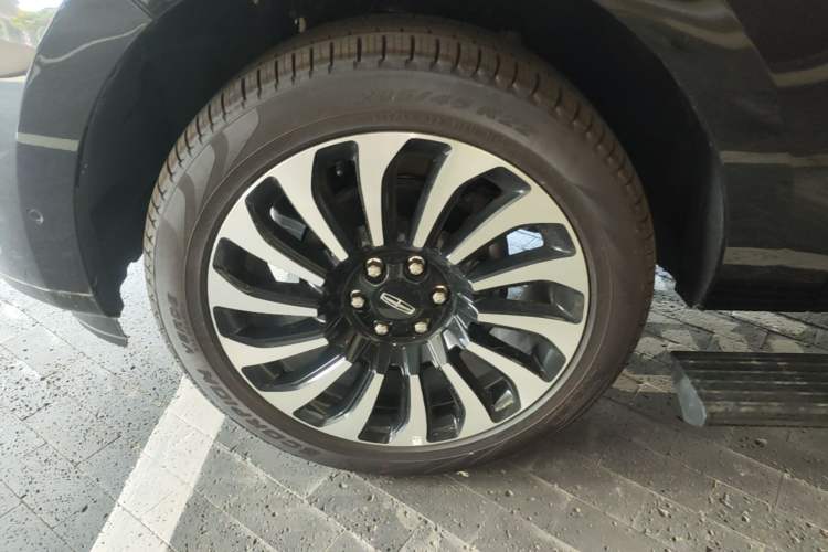 Used Lincoln Navigator 2024 3.5T Presidential Edition Exterior 4