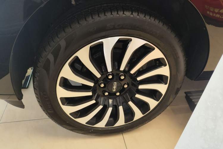Used Lincoln Navigator 2024 3.5T Presidential Edition Exterior 4