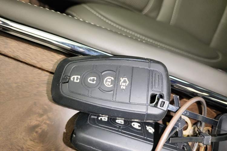 Used Lincoln Navigator 2024 3.5T Presidential Edition Interior 1