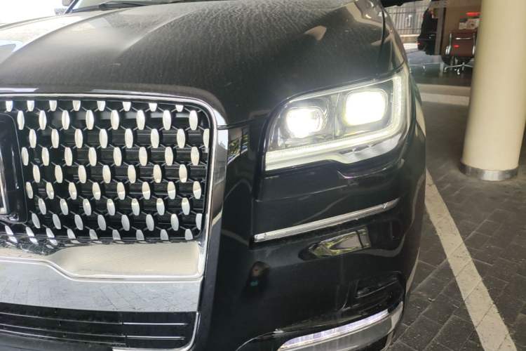 Used Lincoln Navigator 2024 3.5T Presidential Edition Left Front Headlight
